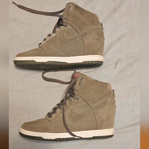 Nike Sky High Dunks Wedge Sneakers - Picture 6 of 8